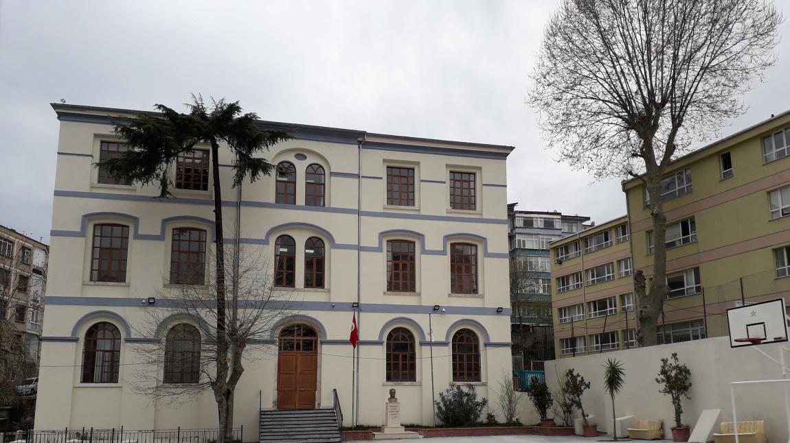 Kabatas Ticaret Mesleki ve Teknik Anadolu Lisesi Fotoğrafı